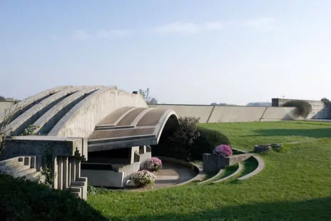 carlo scarpa tomba brion