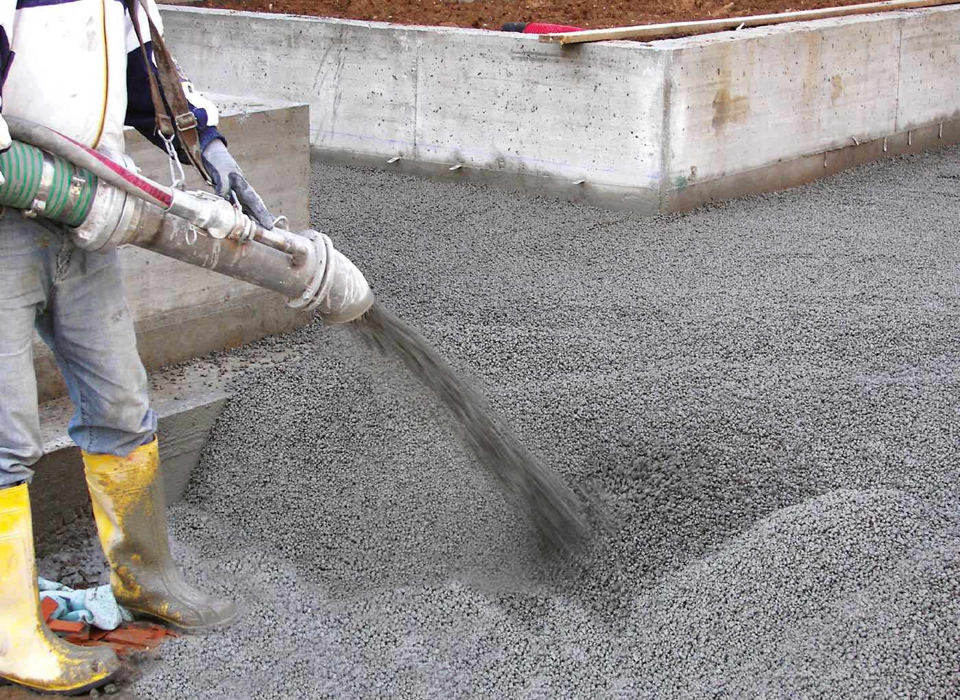 gránulos de vermiculita expandida para aislamiento y construcción